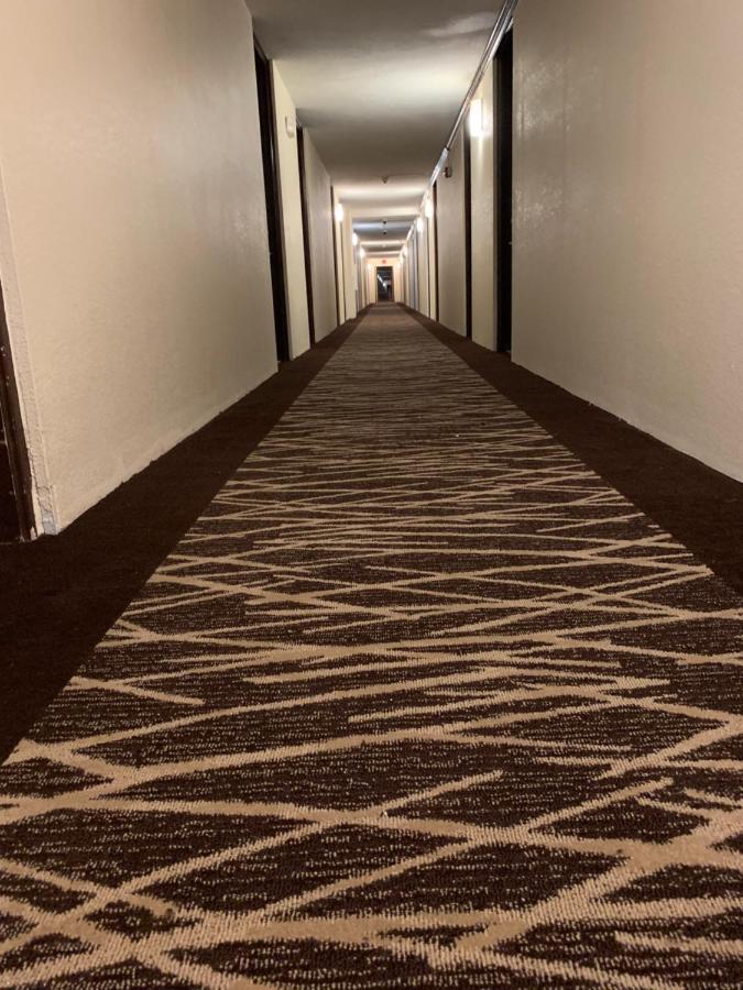 Red Roof Atlanta - Six Flags Hotel 2*
